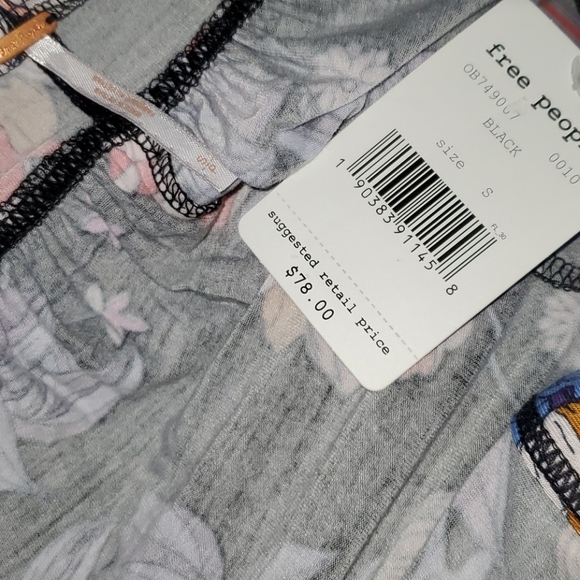 Bundled Only! Free People top - Picture 2 of 4